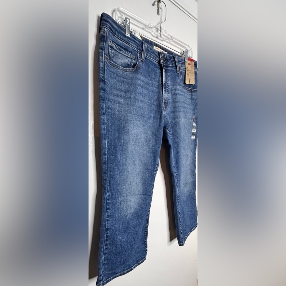 Levi's Womens Blue Jeans 725 kick boot. Size 32 - Picture 2 of 11